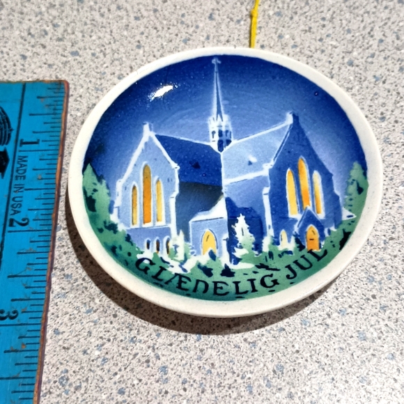 Aluminia Christmas plaquette with Sct. Thomas Church, Copenhagen as its motif - Picture 2 of 5